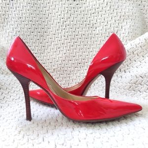 GUC sz10 GUESS red patent leather Carrie stiletto pointed toe heels